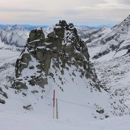 Landhaus Katharina Bis 12 Personen Mit Saunachalet Und Blick Auf Die Bergwelt Des Zillertals Hippach Exterior photo