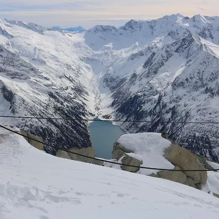Landhaus Katharina Bis 12 Personen Mit Saunachalet Und Blick Auf Die Bergwelt Des Zillertals Hippach Exterior photo