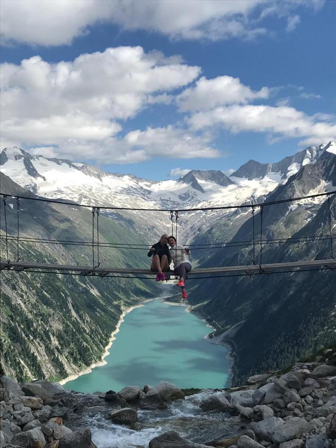 Katharina Bis 12 Personen Mit Saunachalet Und Blick Auf Bergwelt Des Zillertals