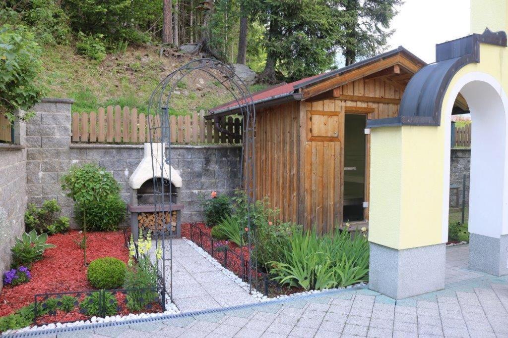 Katharina Bis 12 Personen Mit Saunachalet Und Blick Auf Bergwelt Des Zillertals Apartment