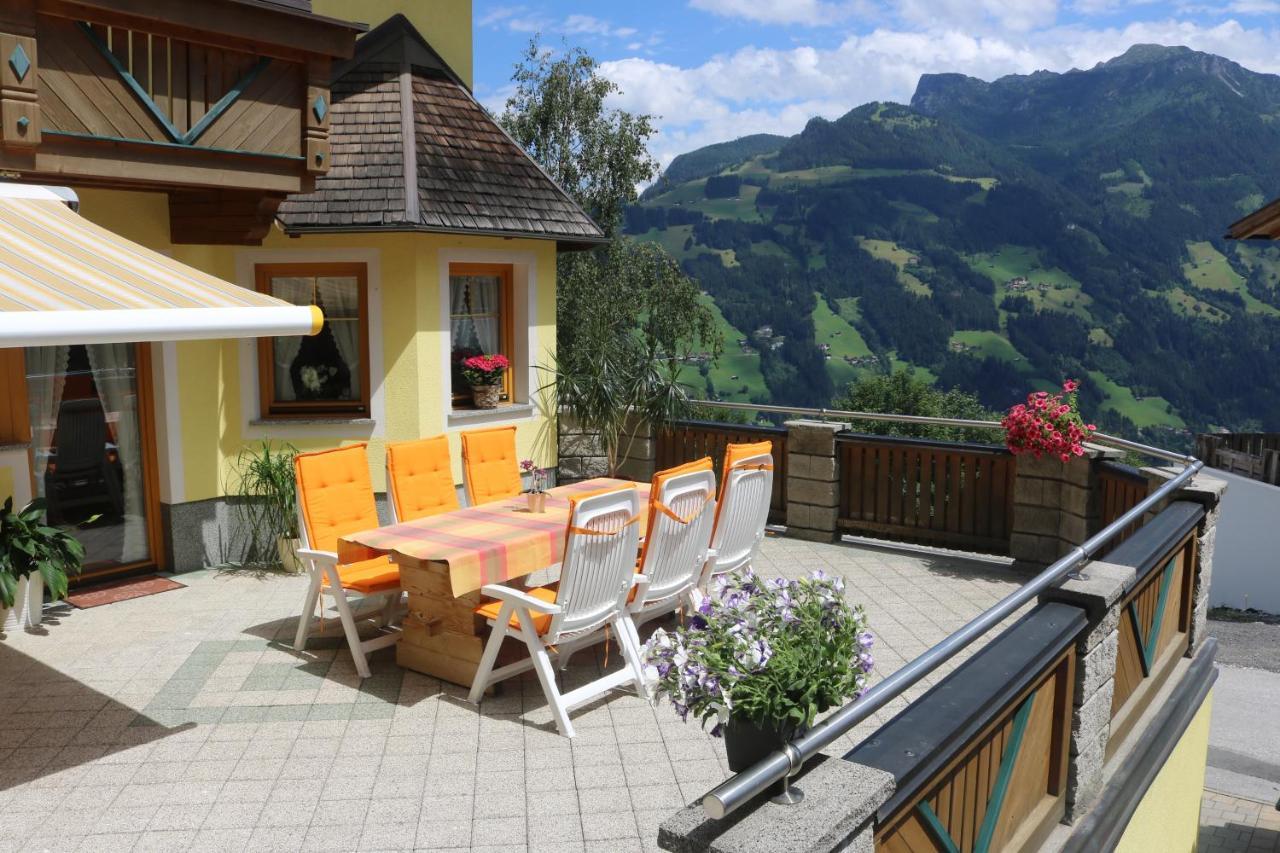 Katharina Bis 12 Personen Mit Saunachalet Und Blick Auf Bergwelt Des Zillertals Apartment
