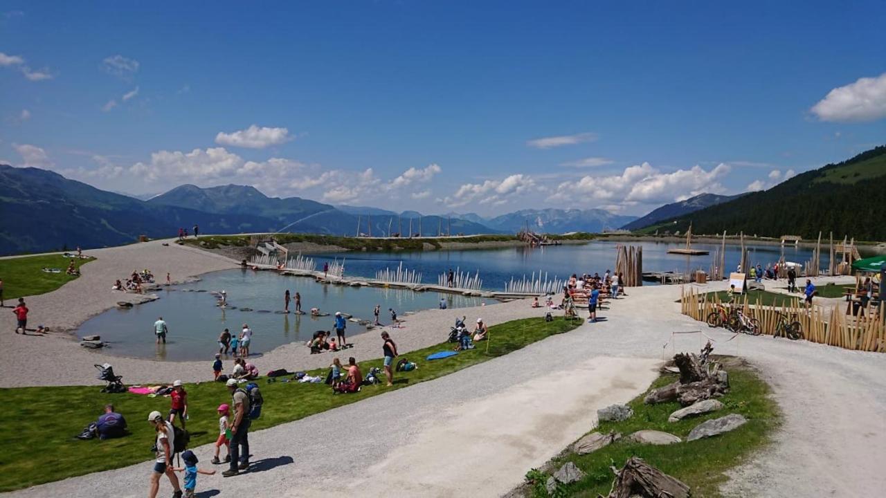 Apartment Katharina Bis 12 Personen Mit Saunachalet Und Blick Auf Bergwelt Des Zillertals